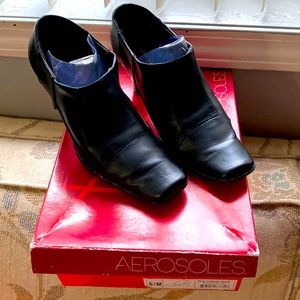 AEROSOLES black shoes size 6.5